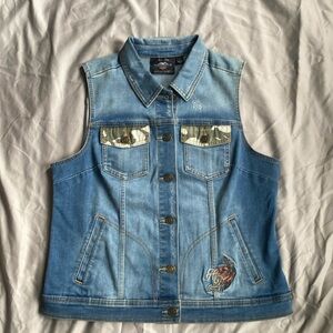 Harley Davidson women’s vest brand new !!